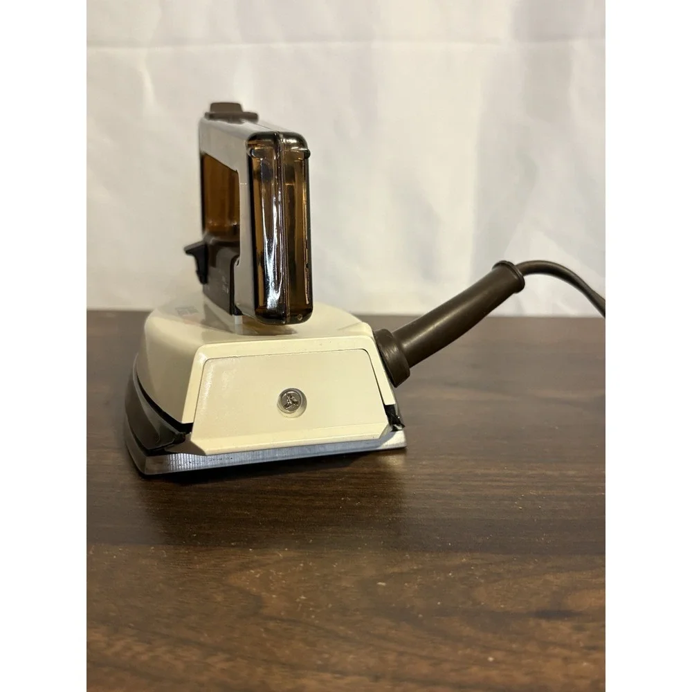 VintageBLACK+DECKER Stowaway Corded Adjustable Steam Iron, Steam, Folding Handle